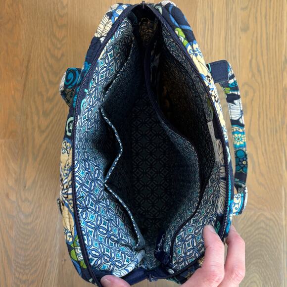 Vera Bradley Mod Floral Blue Quilted Shoulder Bag Purse Tote Retired 2007 - Picture 7 of 9